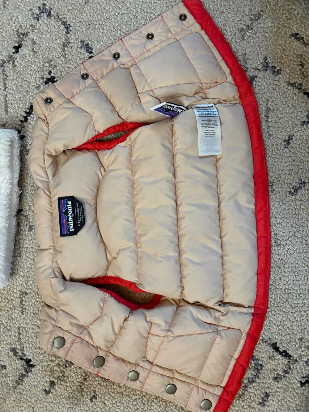 Patagonia Kids Red and Blue Puffer Vest with White Fuzzy Hat 6/12m